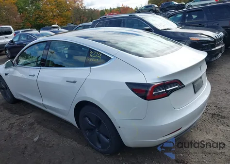 2020 Tesla Model 3 Standard Range Plus Rear-Wheel Drive/Standard Range Rear-Wheel Drive from USA, damaged, VIN 5YJ3E1EA8LF658774